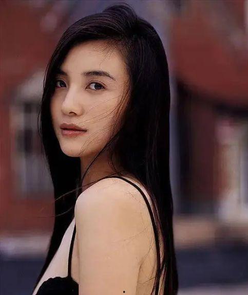 娱乐圈吃瓜爆料宋佳视频,娱乐圈幕后真相大揭秘 第3张 娱乐圈吃瓜爆料宋佳视频,娱乐圈幕后真相大揭秘 第3张